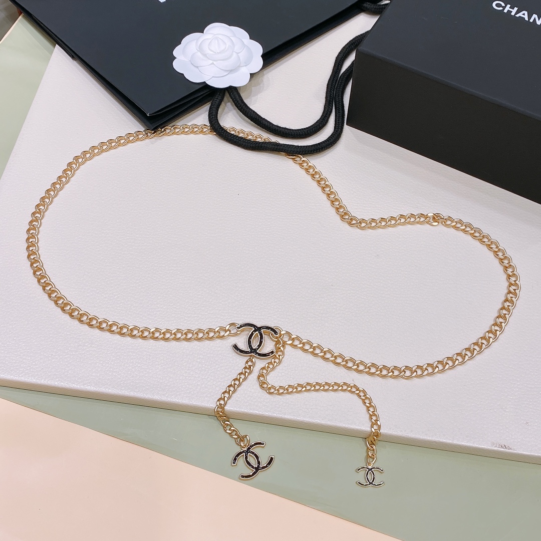 Chane1✨💫 编织腰链. cc 经典logo扣 奢华 典雅腰链. 均码