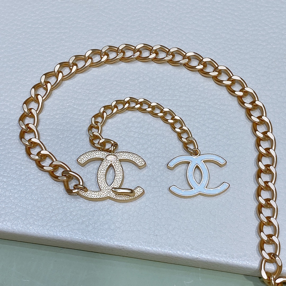 Chane1✨💫 编织腰链. cc 经典logo扣 奢华 典雅腰链. 均码