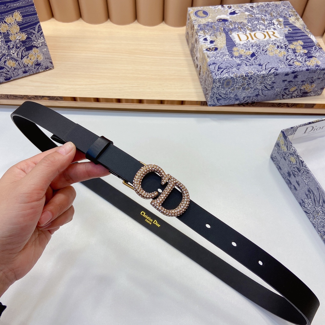 迪奥新品20毫米黑色光滑牛皮革和白色