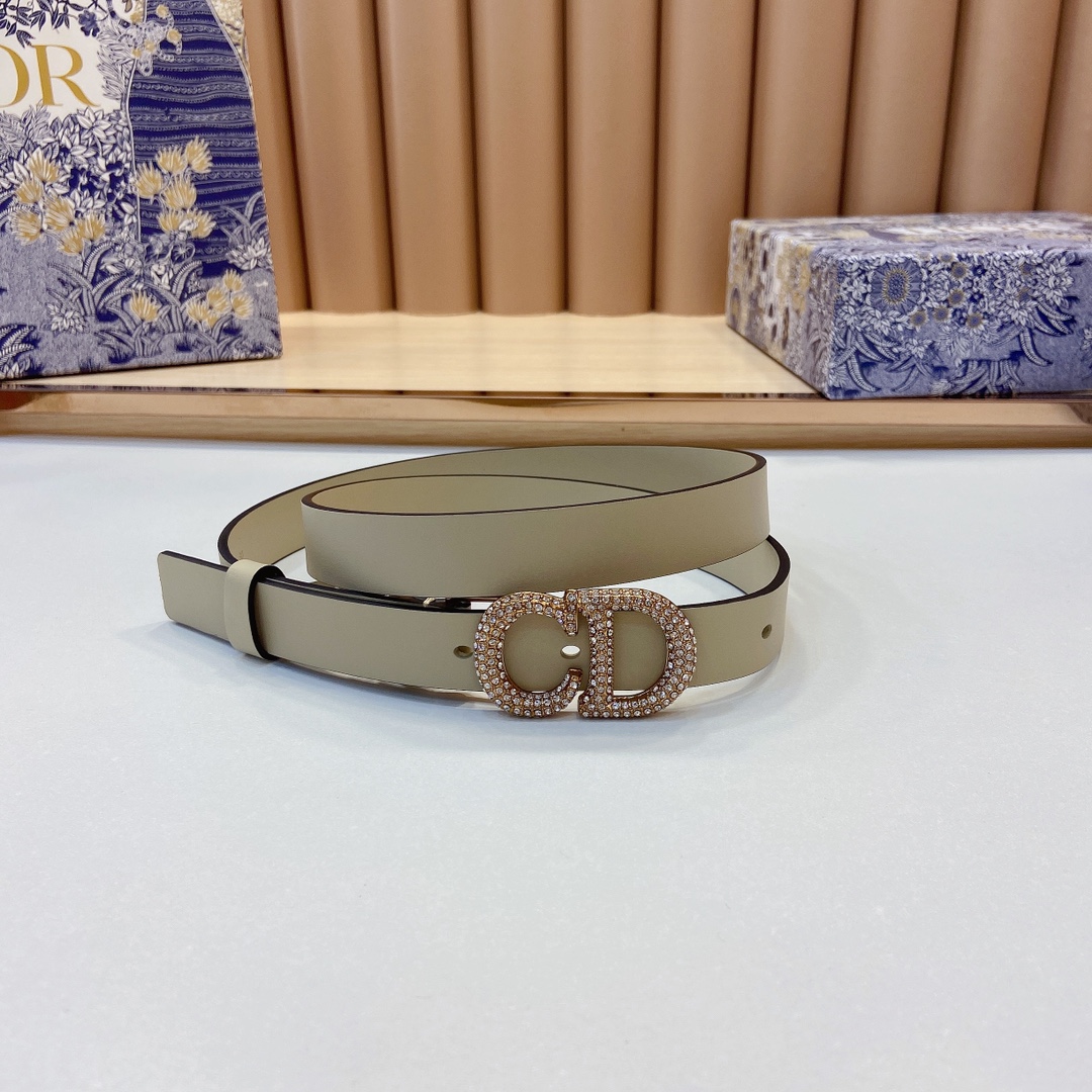 迪奥新品20毫米黑色光滑牛皮革和白色