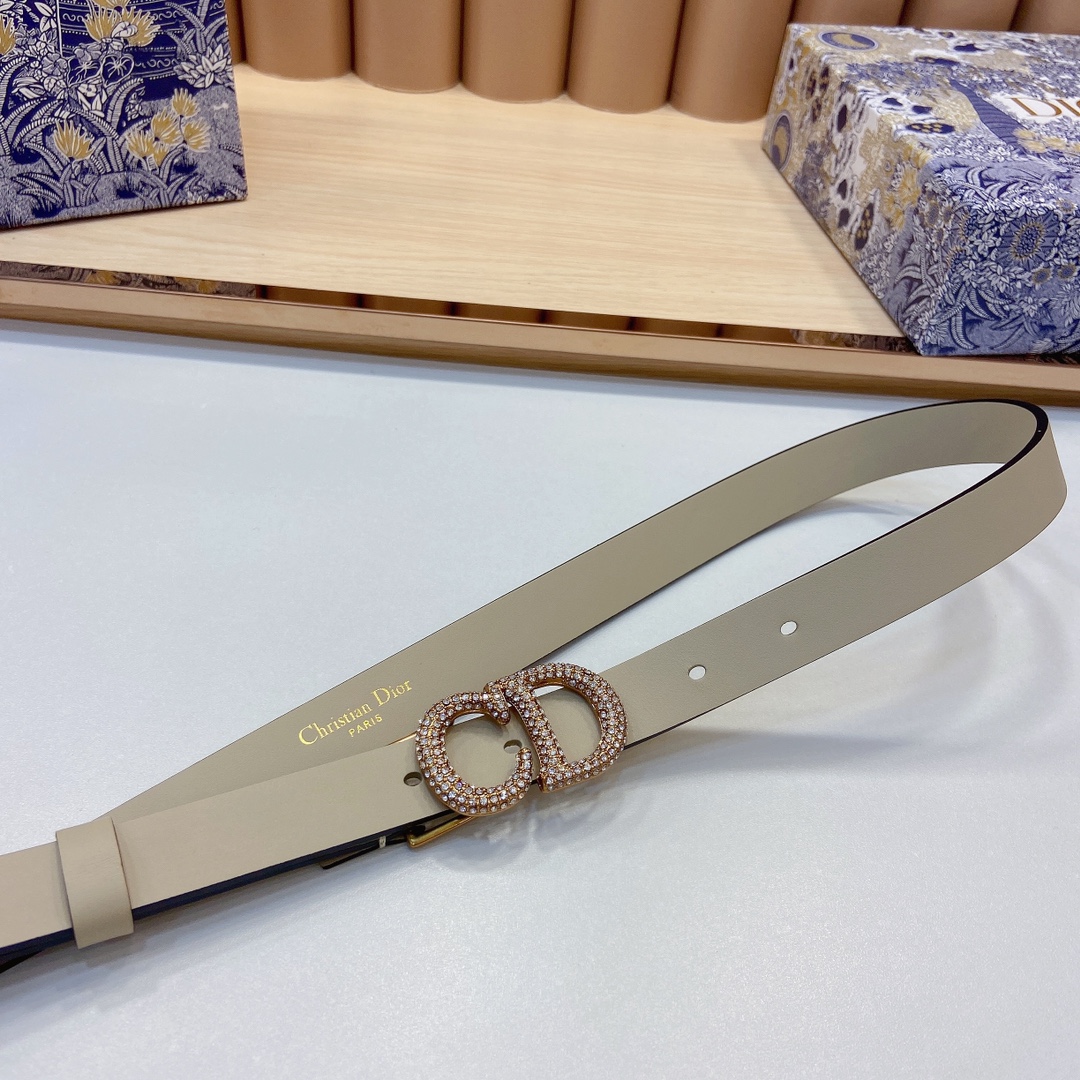 迪奥新品20毫米黑色光滑牛皮革和白色