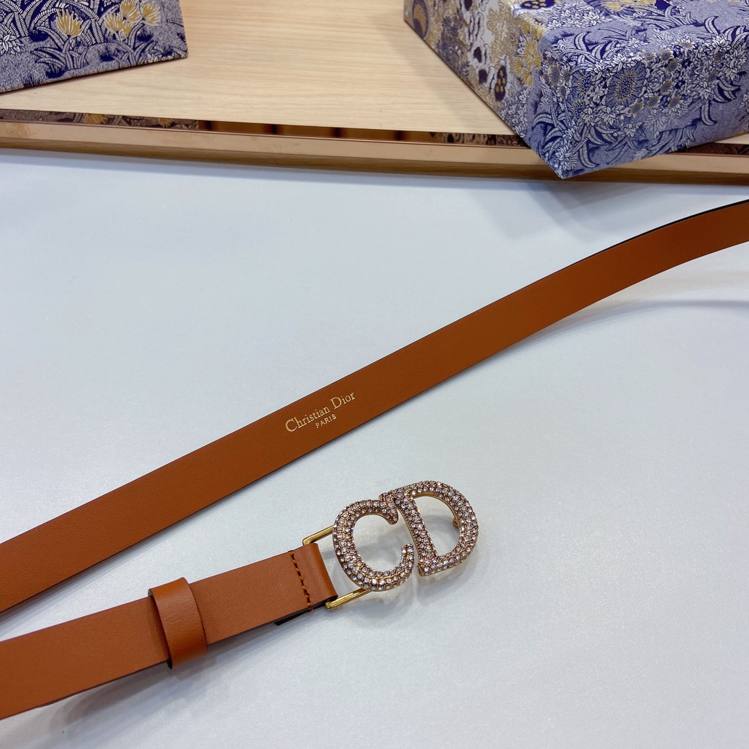 迪奥新品20毫米黑色光滑牛皮革和白色