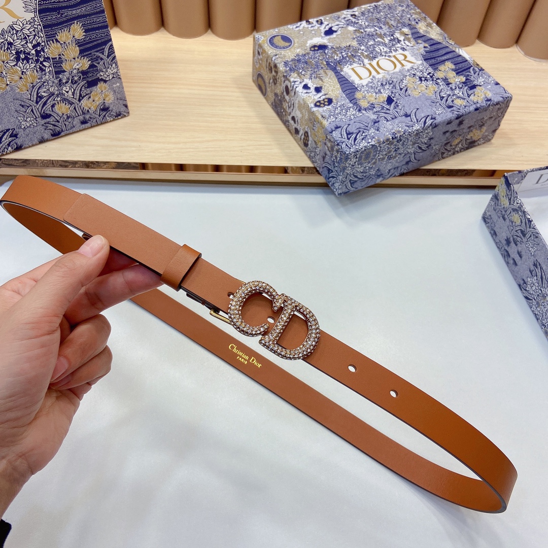 迪奥新品20毫米黑色光滑牛皮革和白色