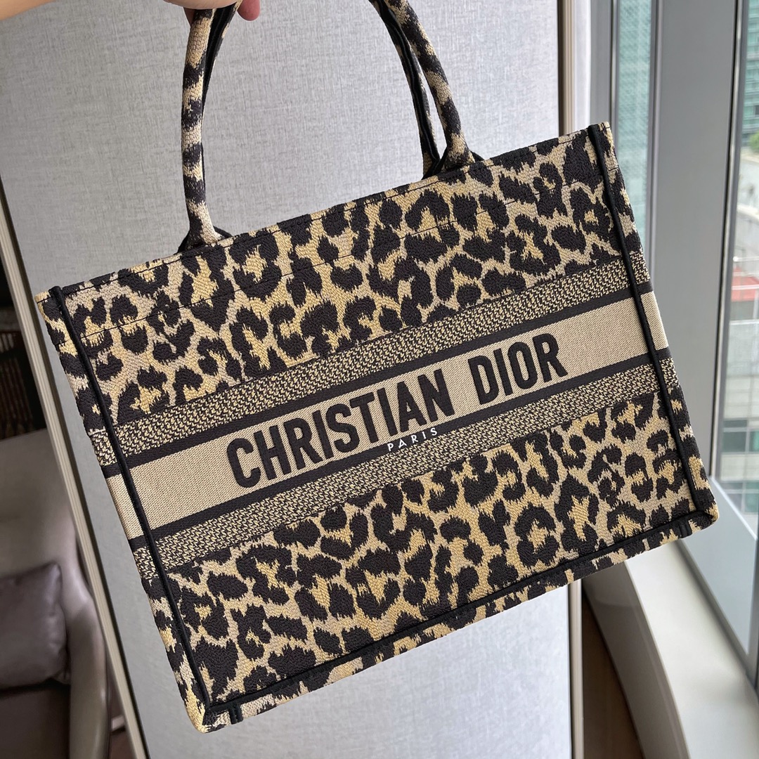 Dior Book Tote Handbags Tote Bags Replica Online
 Leopard Print