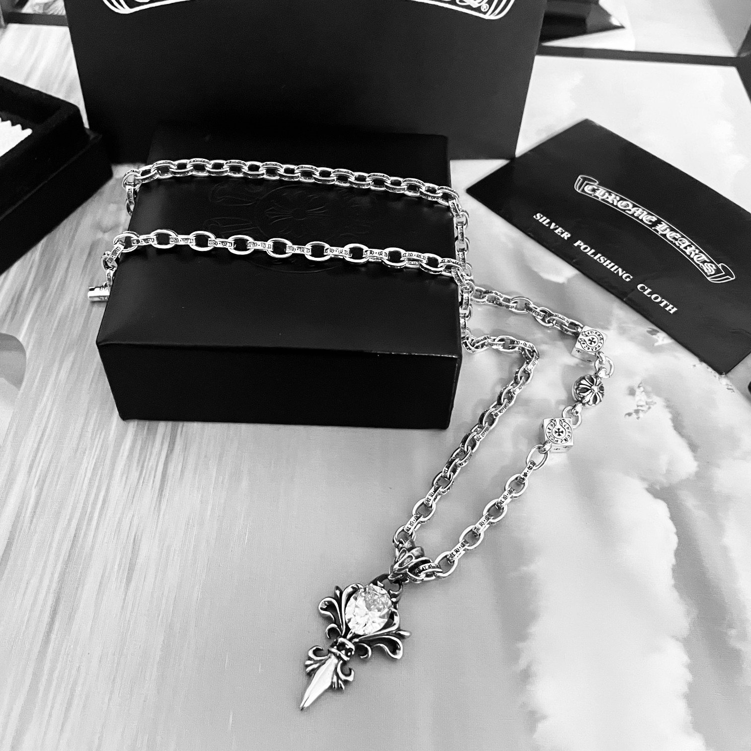 Chrome Hearts Jewelry Necklaces & Pendants Set With Diamonds Unisex Vintage
