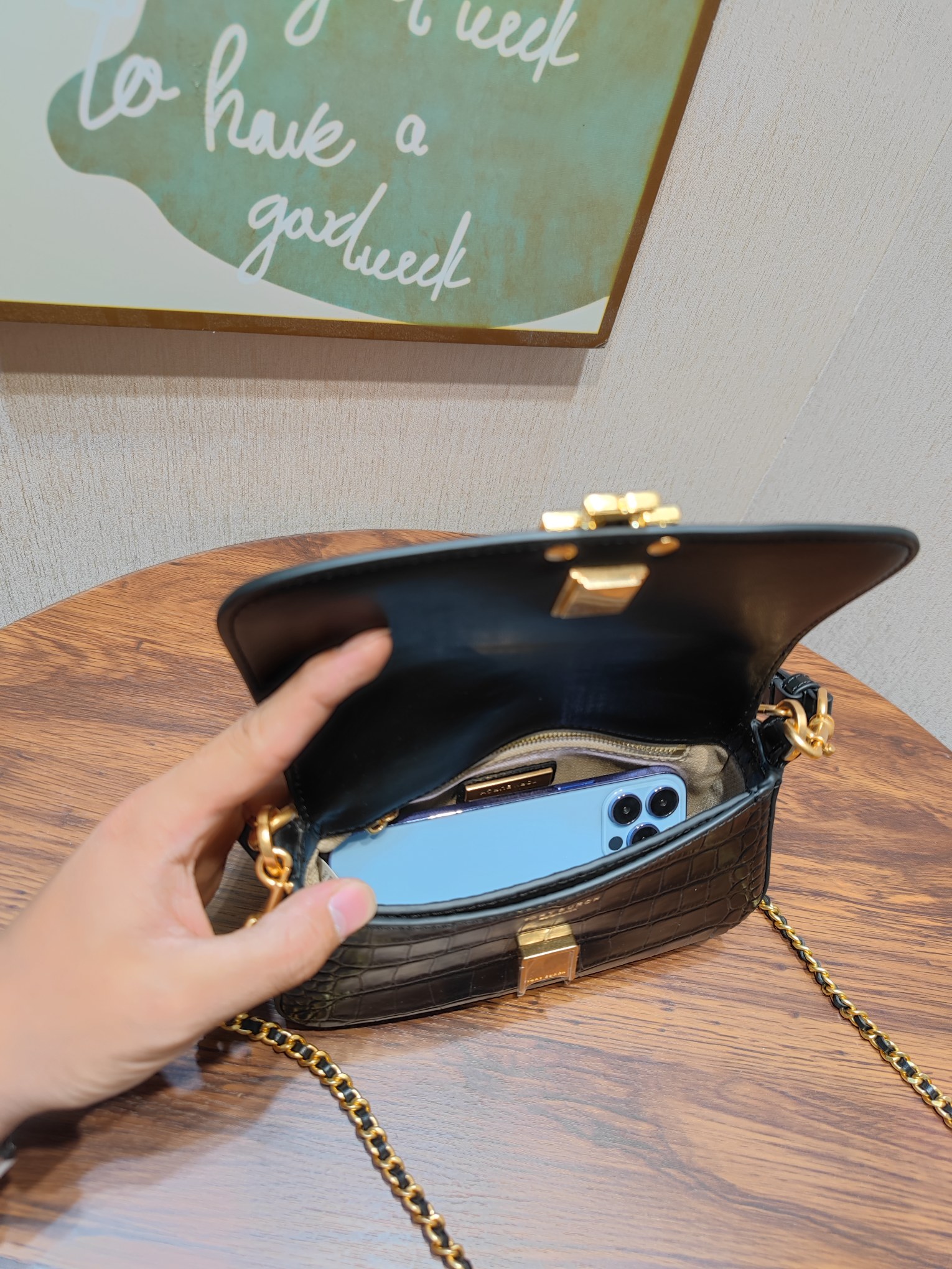 Tory Burch 编号045鳄纹 TORY BURCH 汤丽柏琦