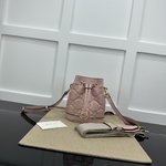 Gucci Bucket Bags Crossbody & Shoulder Bags Pink Rose