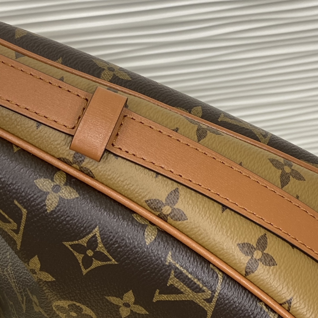 Louis Vuitton M46311 Monogram shoulder everyday