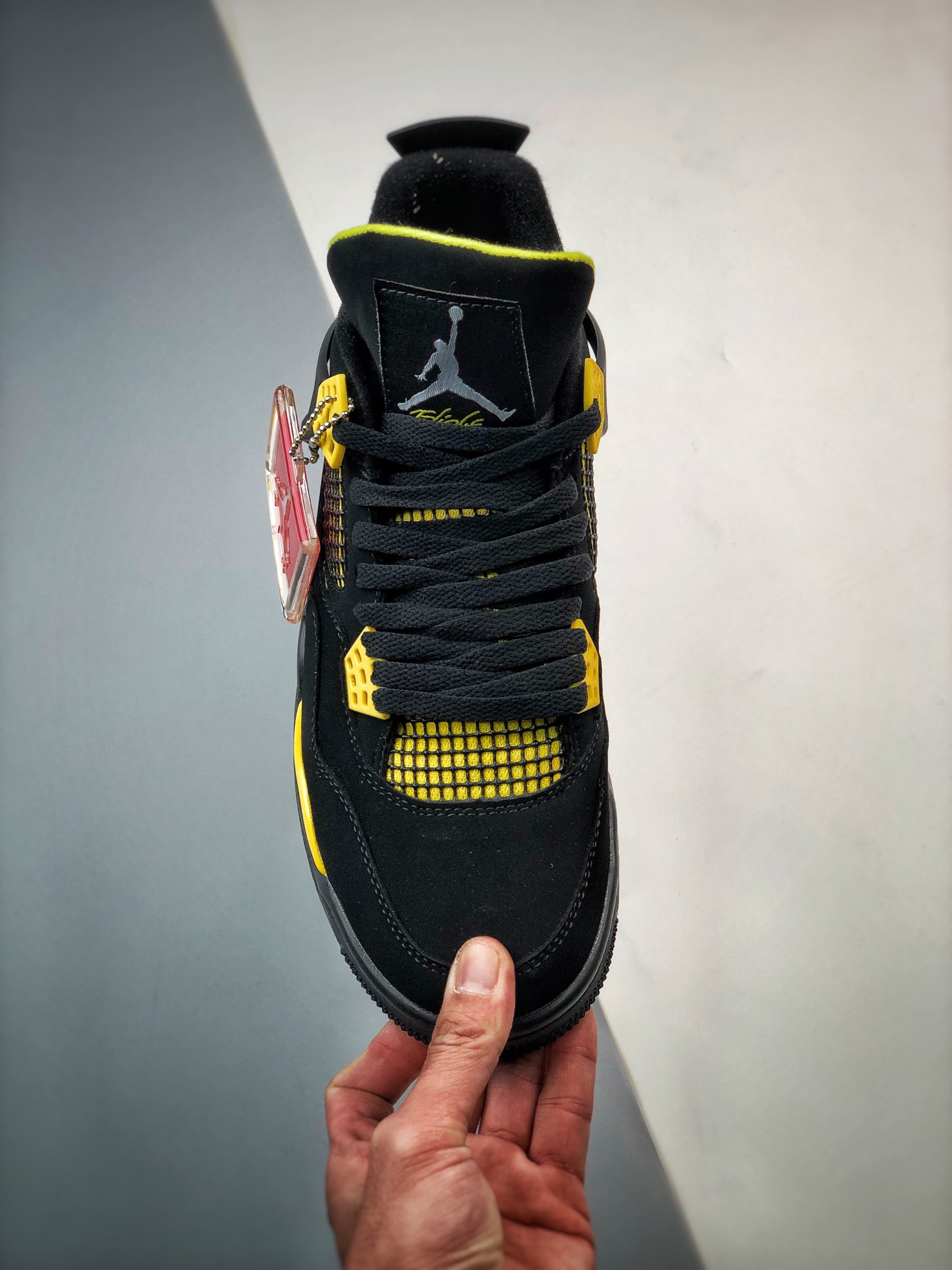 240  Air Jordan 4 Retro“Thunder” 黑黄雷神配色 DH6927-017