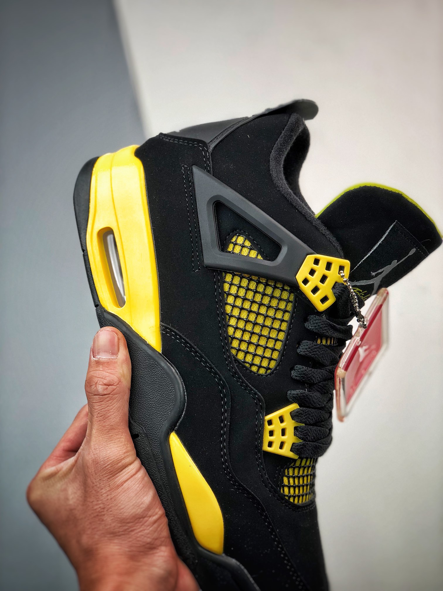 240  Air Jordan 4 Retro“Thunder” 黑黄雷神配色 DH6927-017