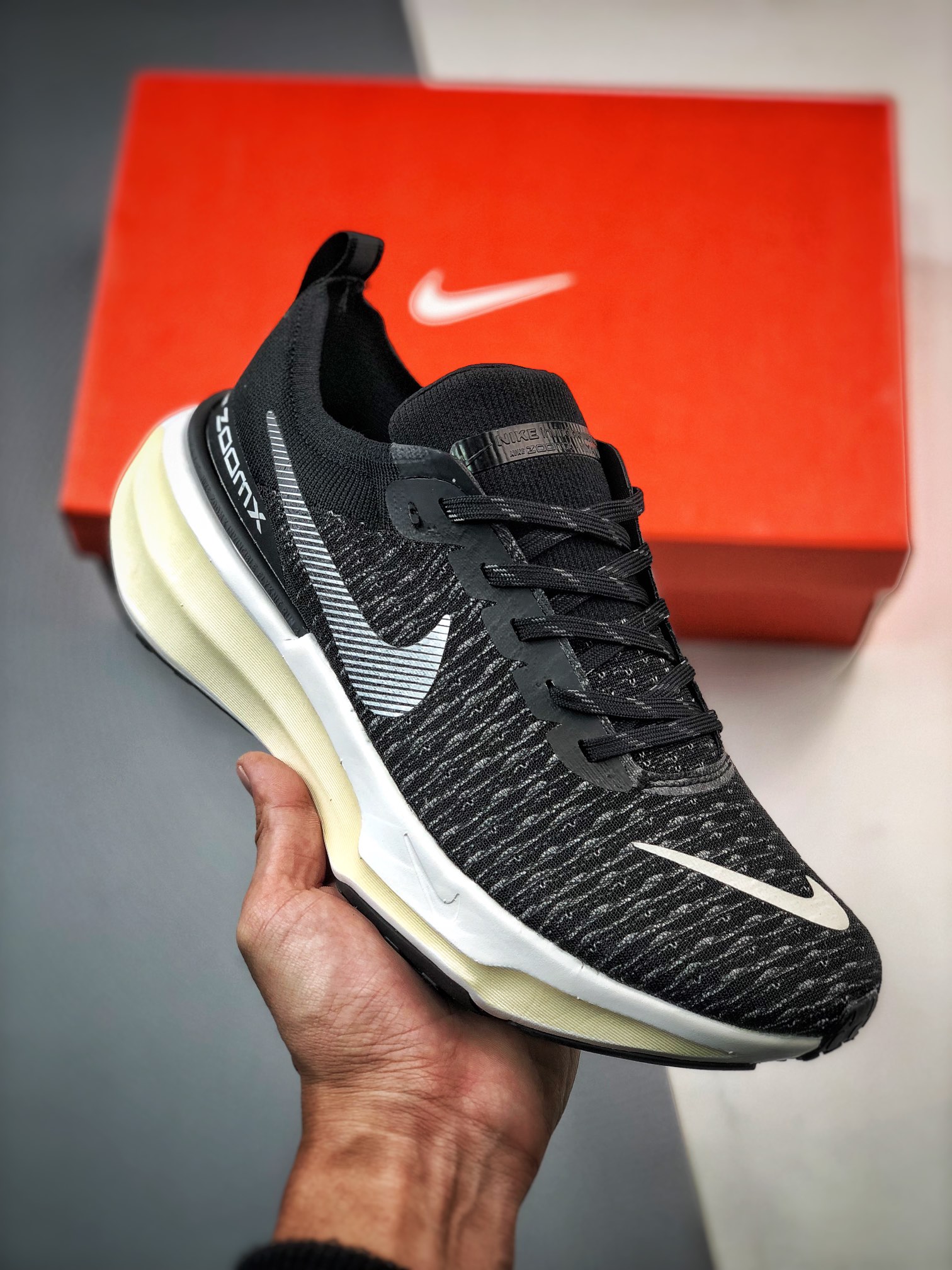 200 Nike Zoom X Invincible Run Fk 3 马拉松机能风格运动鞋  DR2615-001