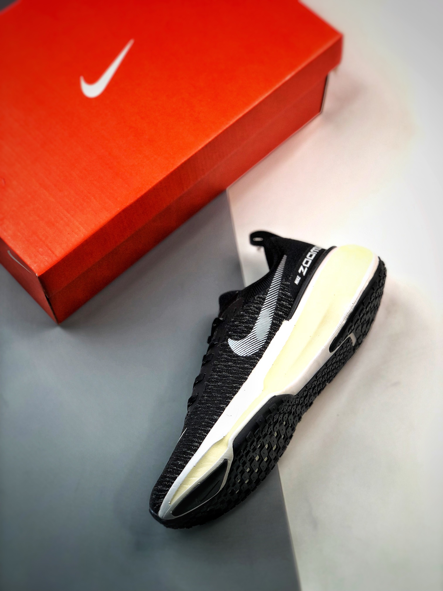 200 Nike Zoom X Invincible Run Fk 3 马拉松机能风格运动鞋  DR2615-001