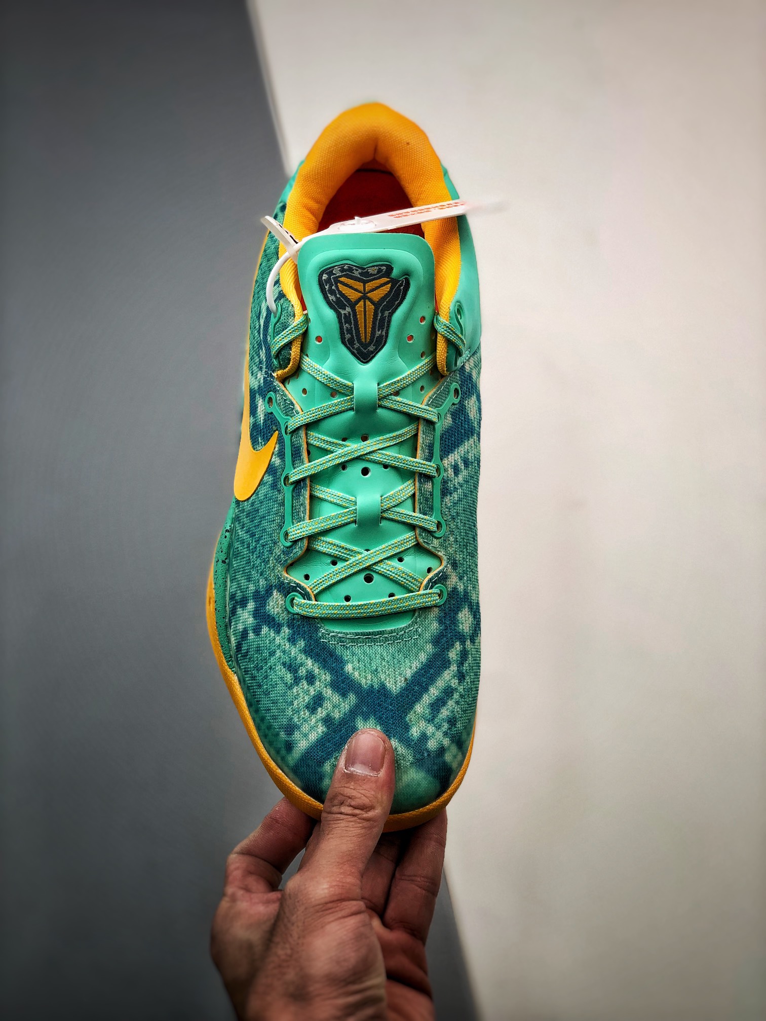 350 Nike Kobe 8 ”Green Glow” 灭世纯原第六弹555035-304