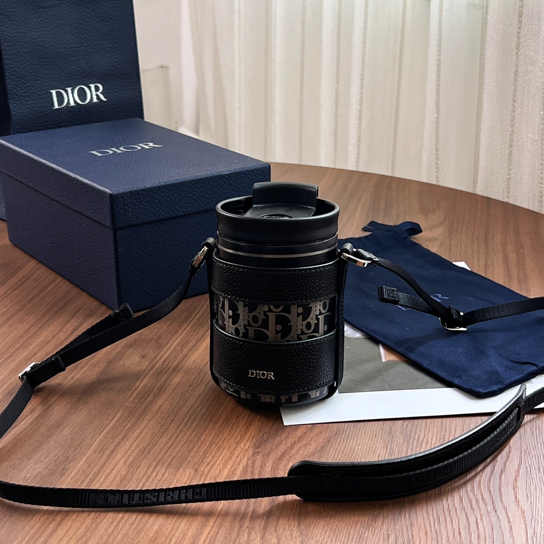 DIOR AQUA MUG - Comprehensive 3