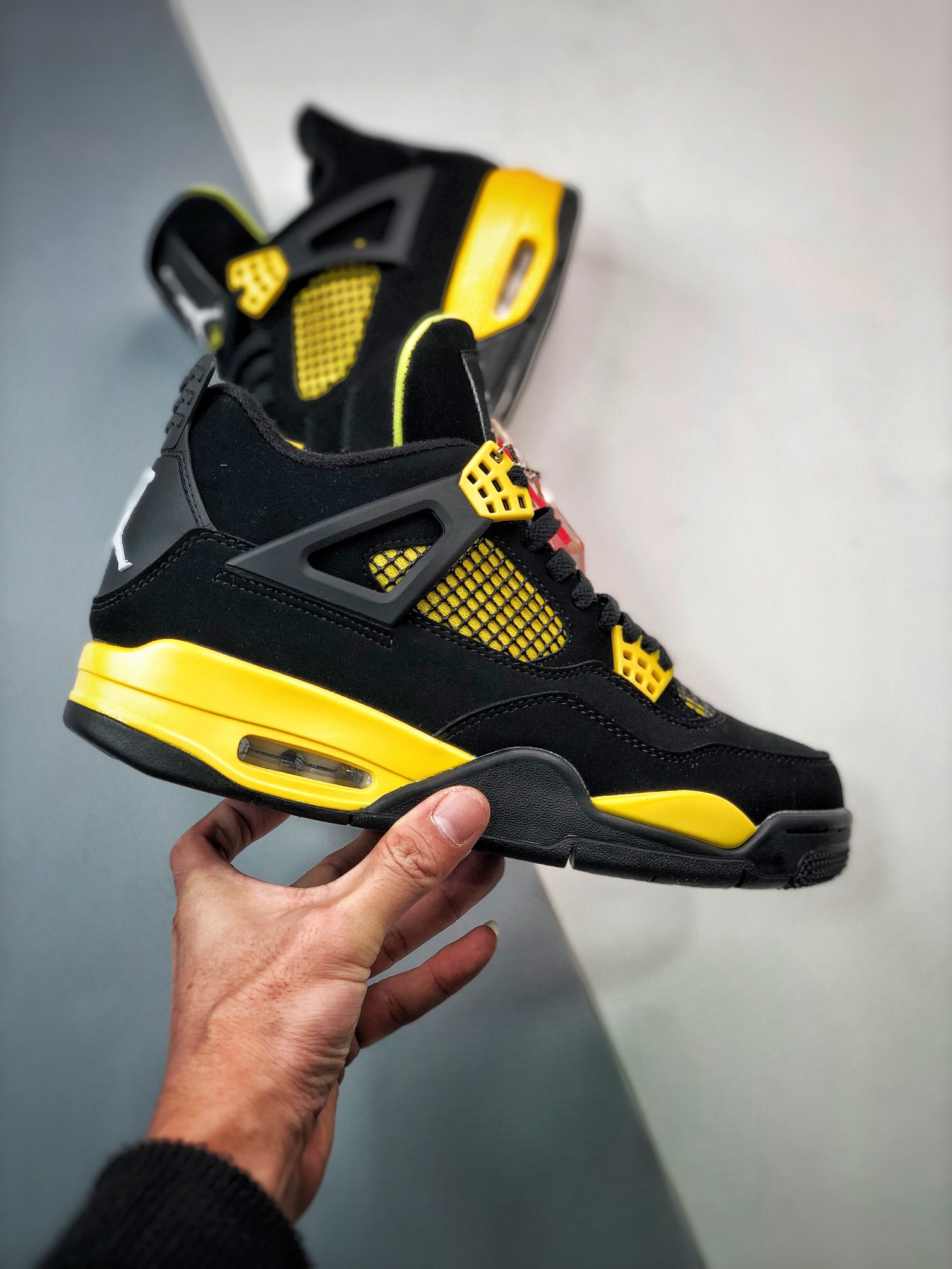 工厂清仓持续特价AirJordan4