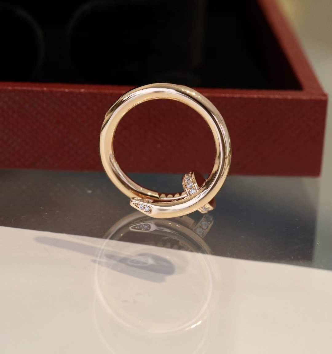 Cartier Cartier 款钉子戒指，头尾钻戒指