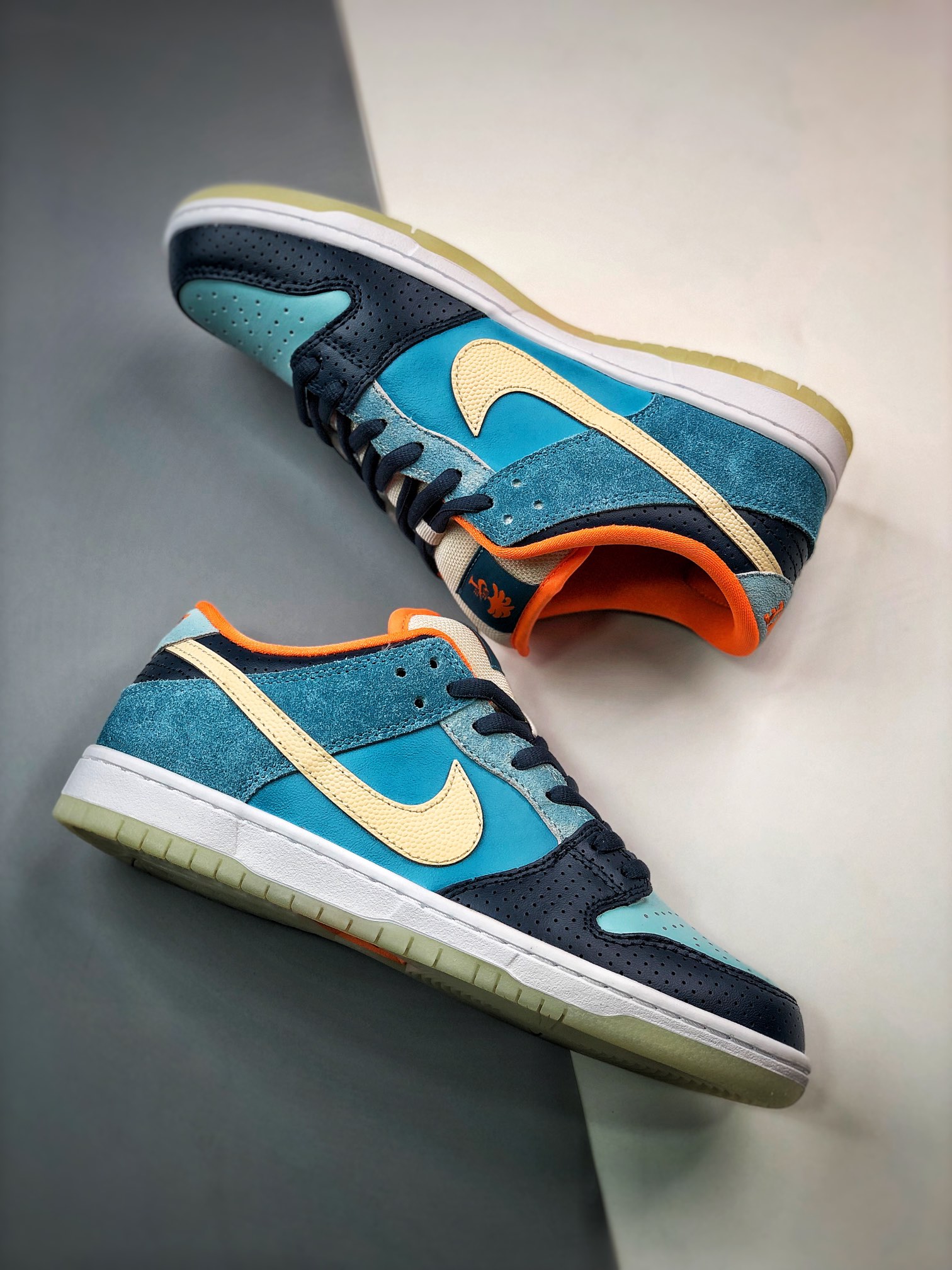 280 Nike Dunk SB Low MIA Skate Shop 蓝橙 504750-474
