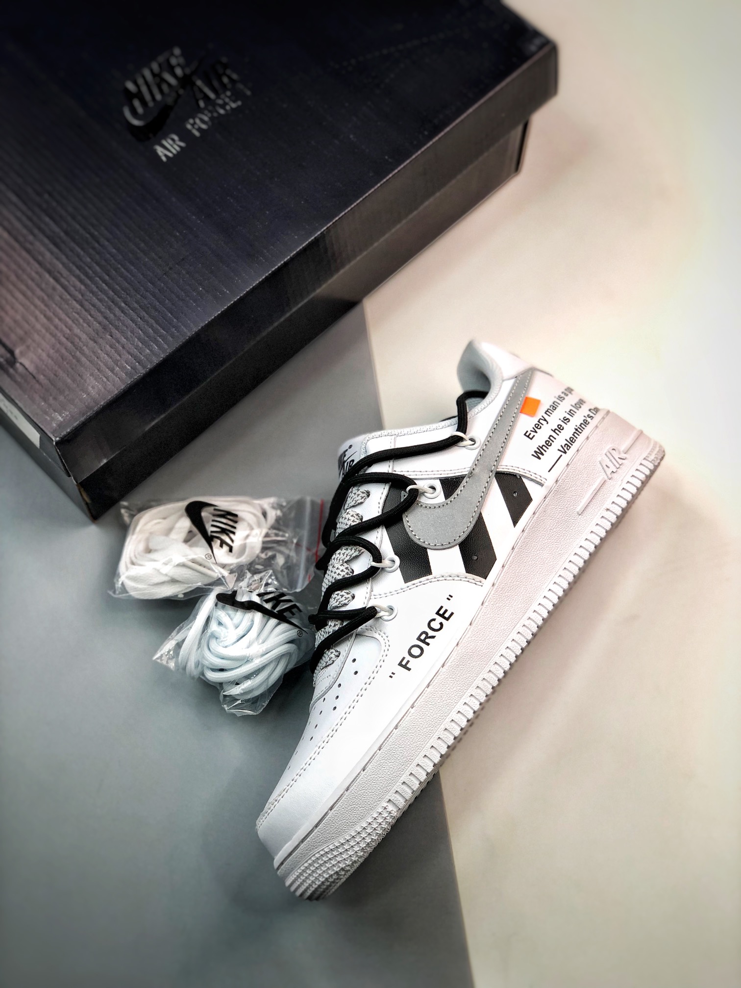 240 Air Force 1 '07 Low 白黑斑马线绑绳 CV1724-115