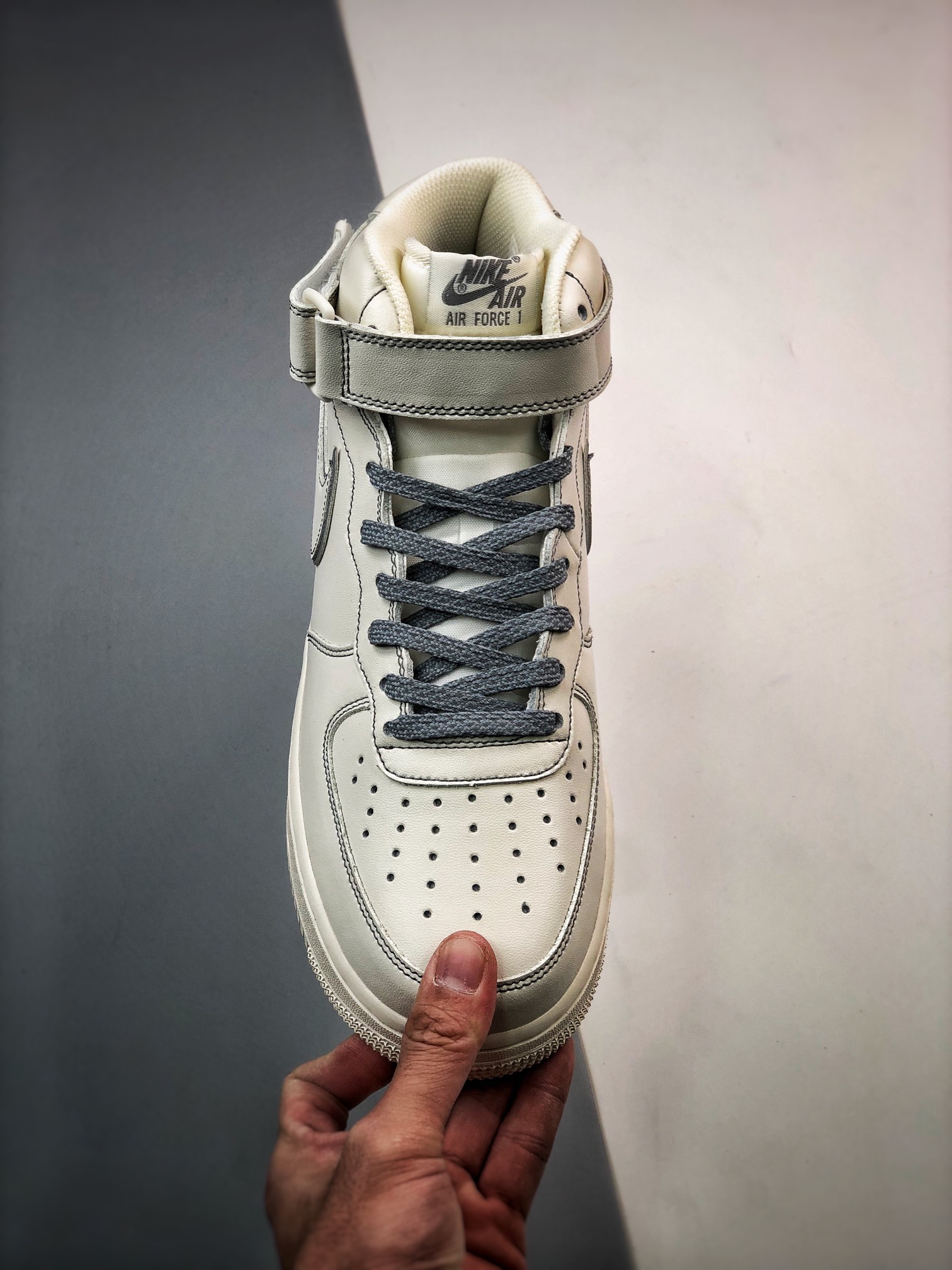 260 Air Force 1 '07 Mid 米白深灰3M反光 BY6899-691