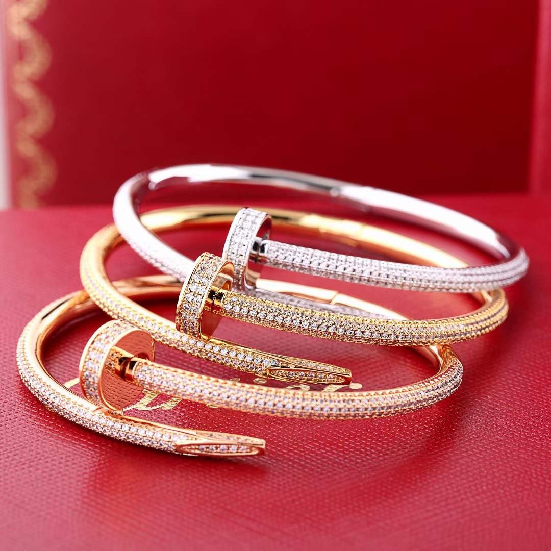 Cartier Cartier 款满钻钉子手镯 银色/玫瑰金/黄金
