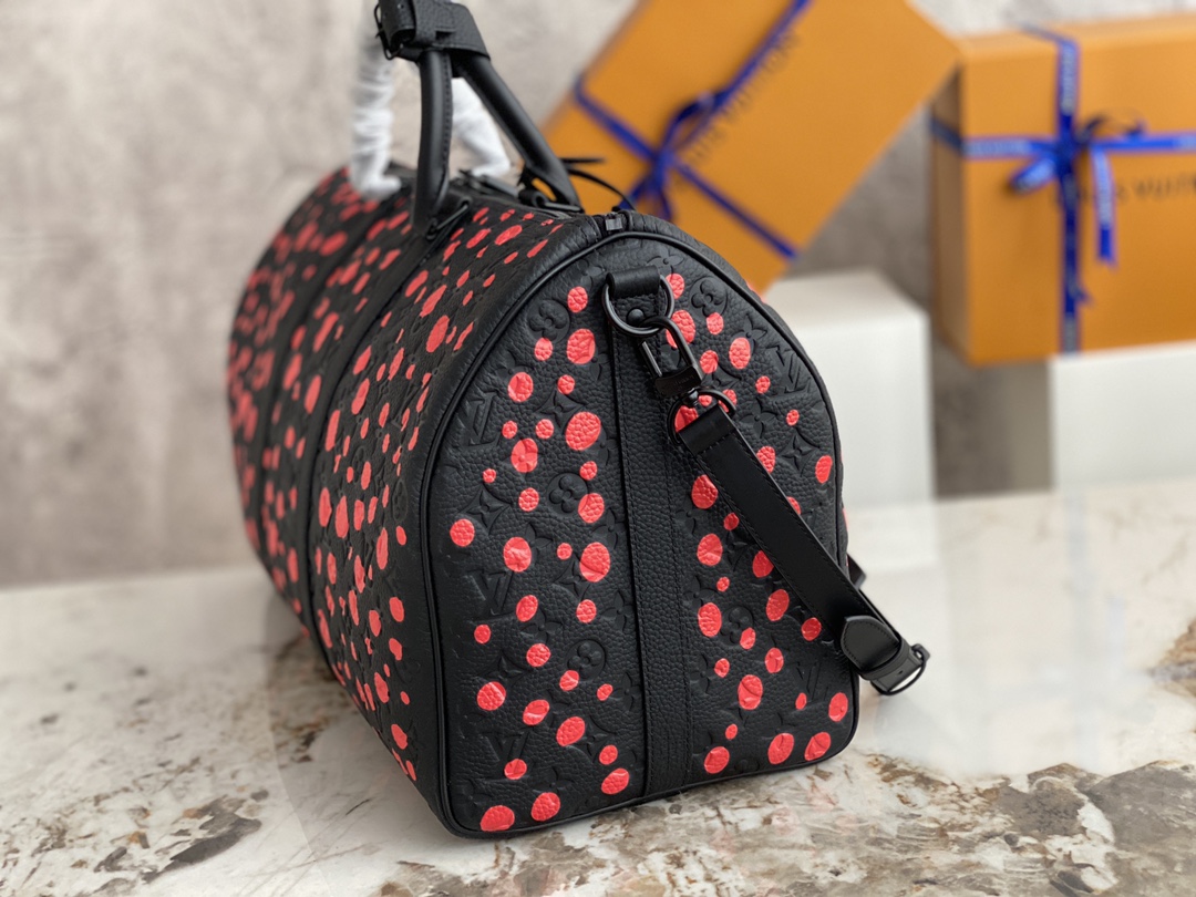 顶级原单高品质】M21674黑色全皮压花 旅行袋系列 本款 Keepall 旅行袋为细腻牛皮革压印 Monogram 图案 3