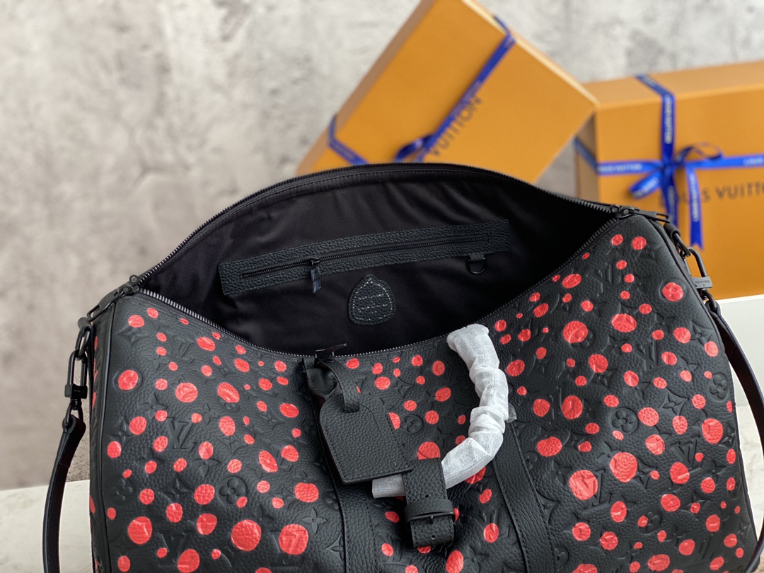 顶级原单高品质】M21674黑色全皮压花 旅行袋系列 本款 Keepall 旅行袋为细腻牛皮革压印 Monogram 图案 8