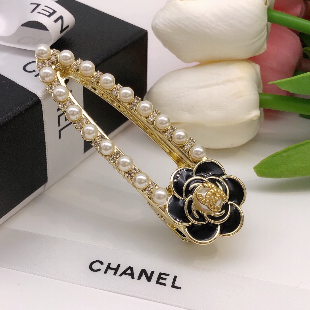 Chanel Hair Accessories Hairpin Online Store
 Set With Diamonds
