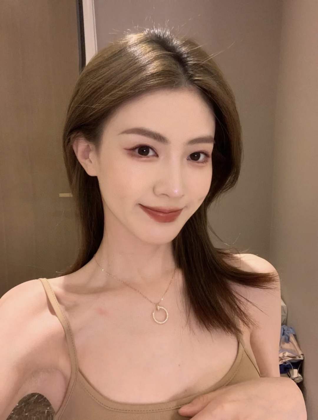 Cartier Cartier 经款典满钻钉项子链