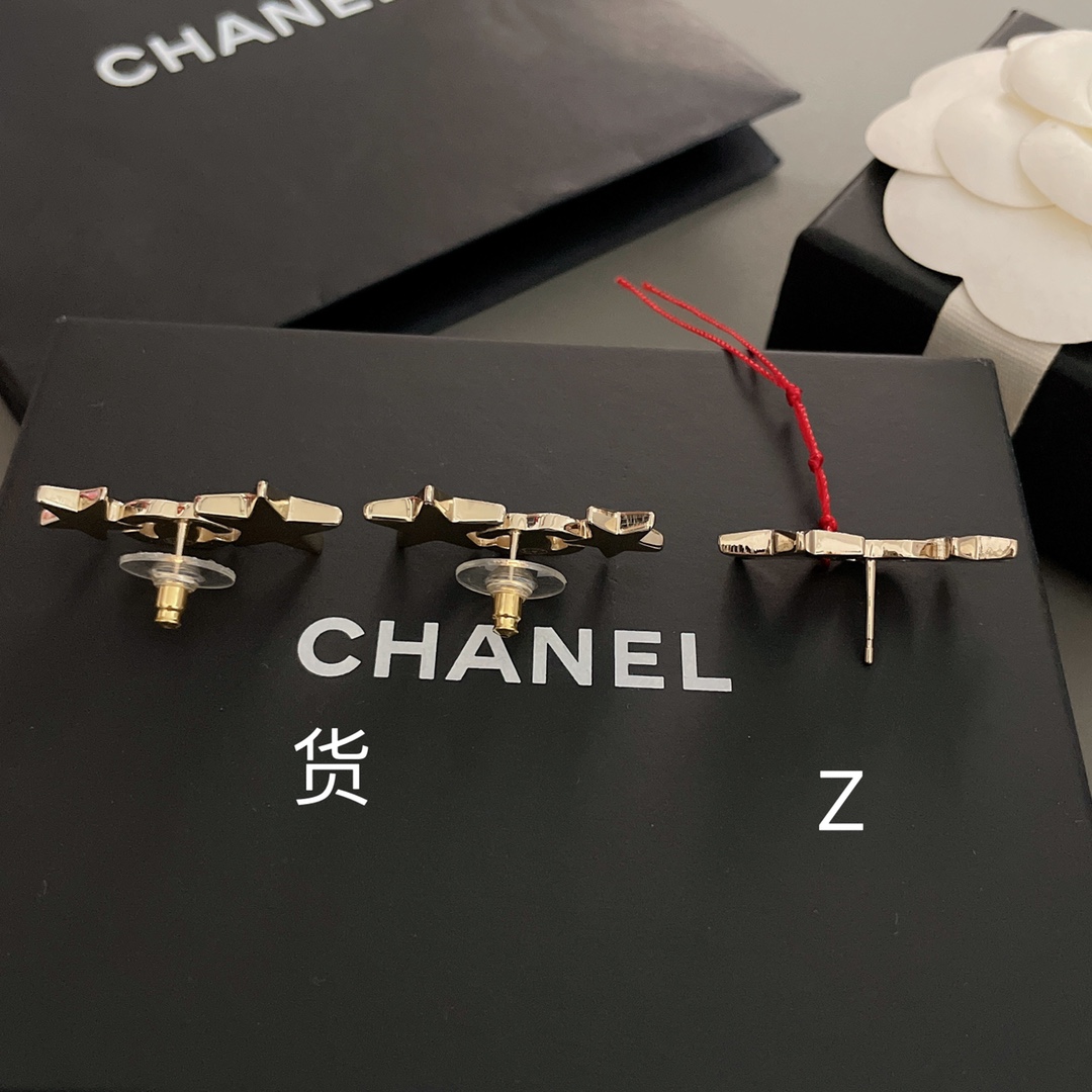 Chanel 高品质 细节如图 香大小星星双c耳钉最新款全网首发现huo 先到先得 23年早春度假系列 哇哇