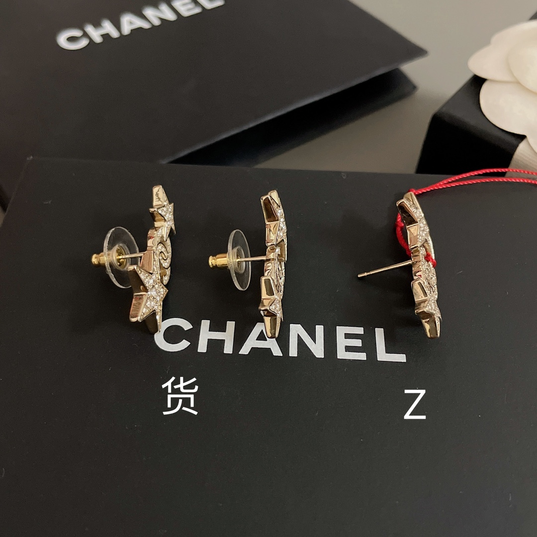 Chanel 高品质 细节如图 香大小星星双c耳钉最新款全网首发现huo 先到先得 23年早春度假系列 哇哇