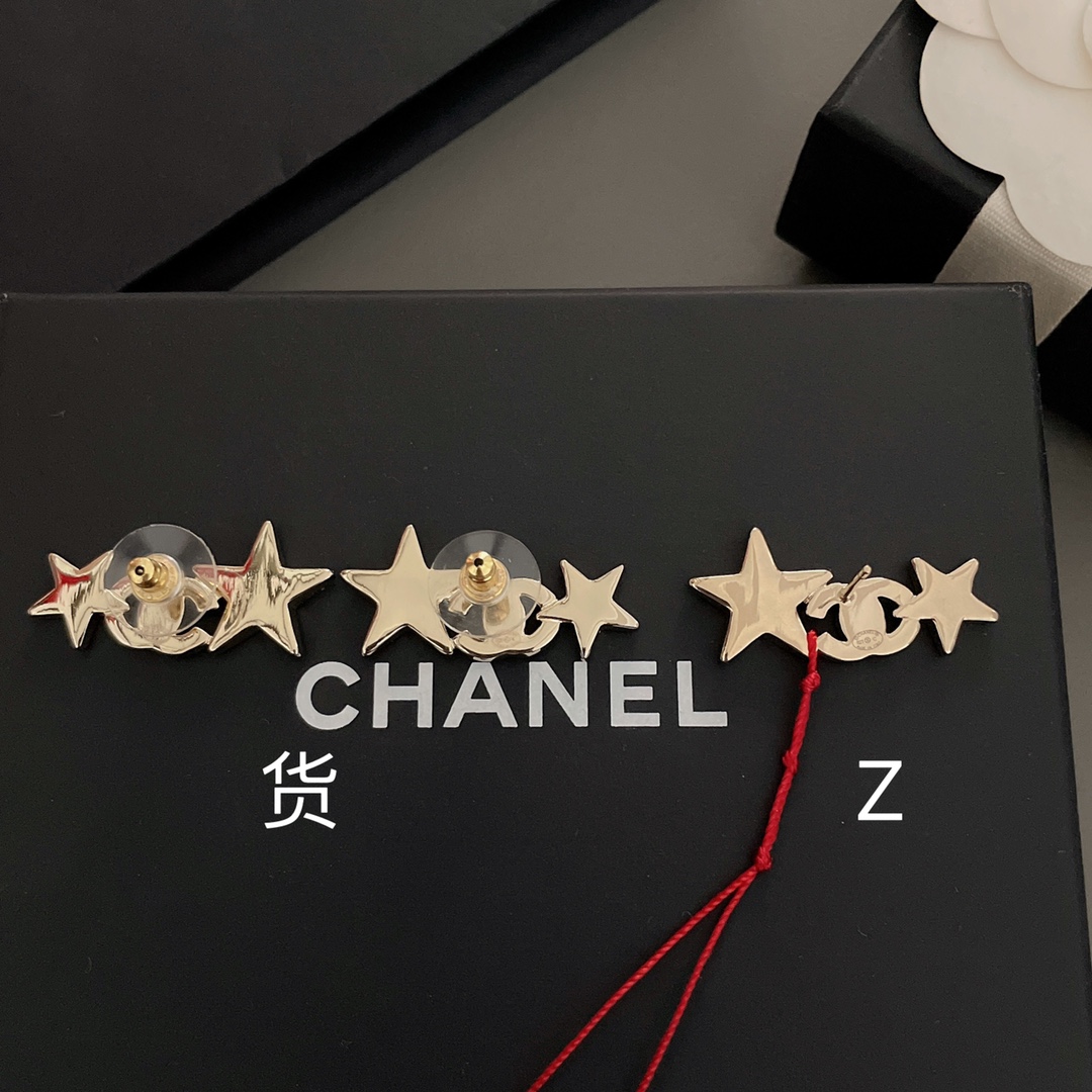 Chanel 高品质 细节如图 香大小星星双c耳钉最新款全网首发现huo 先到先得 23年早春度假系列 哇哇