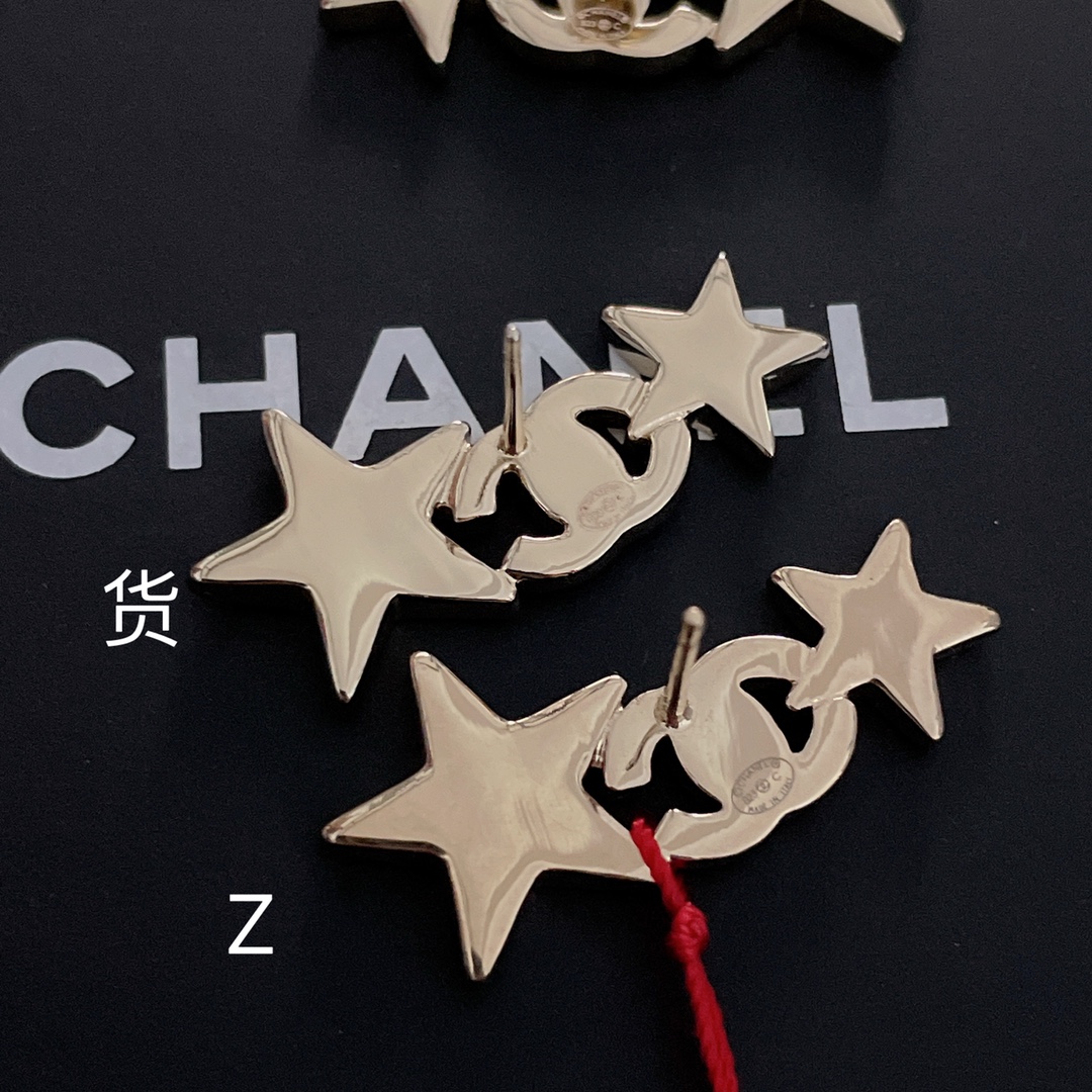 Chanel 高品质 细节如图 香大小星星双c耳钉最新款全网首发现huo 先到先得 23年早春度假系列 哇哇