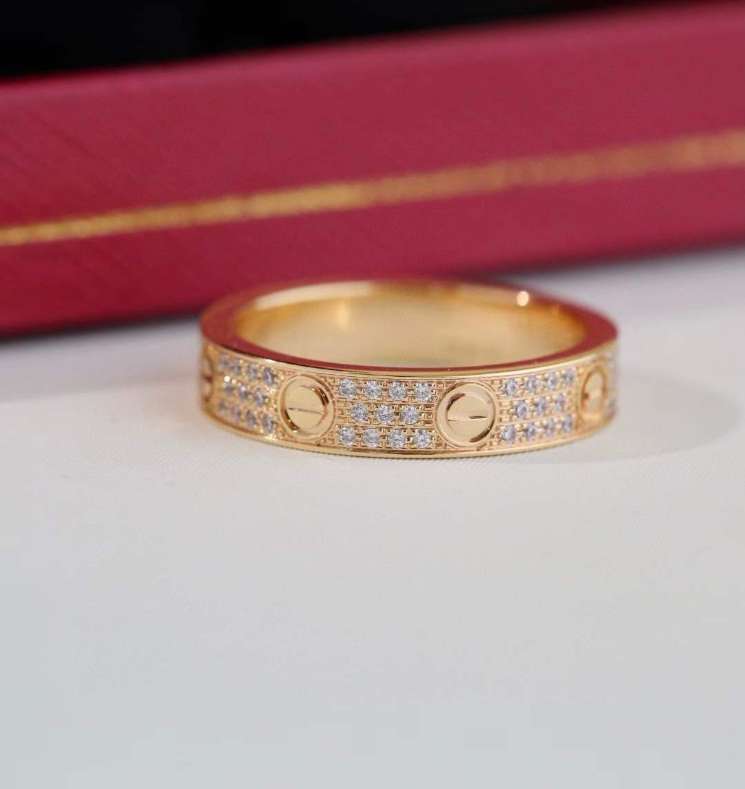 Cartier 卡地亚Cartier窄版满天星三排三钻戒指