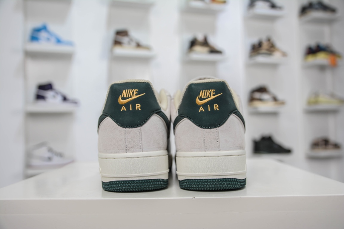 260 秋冬新品  Nike Air Force 1 Low ’07 小勾绿麂皮KK5636-710