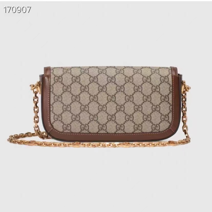 Gucci Horsebit 1955シリーズ肩背包 - クラシックなデザインと現代的なスタイルの融合