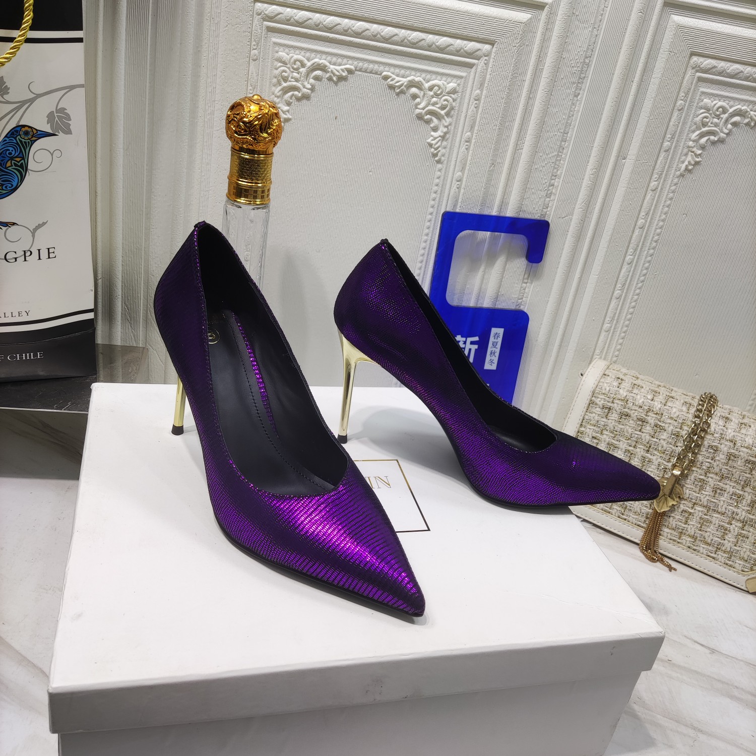 “Bal*ain’s Spring 2023 Collection: Luxurious High Heels and Single Shoes Overview” - 图片 1