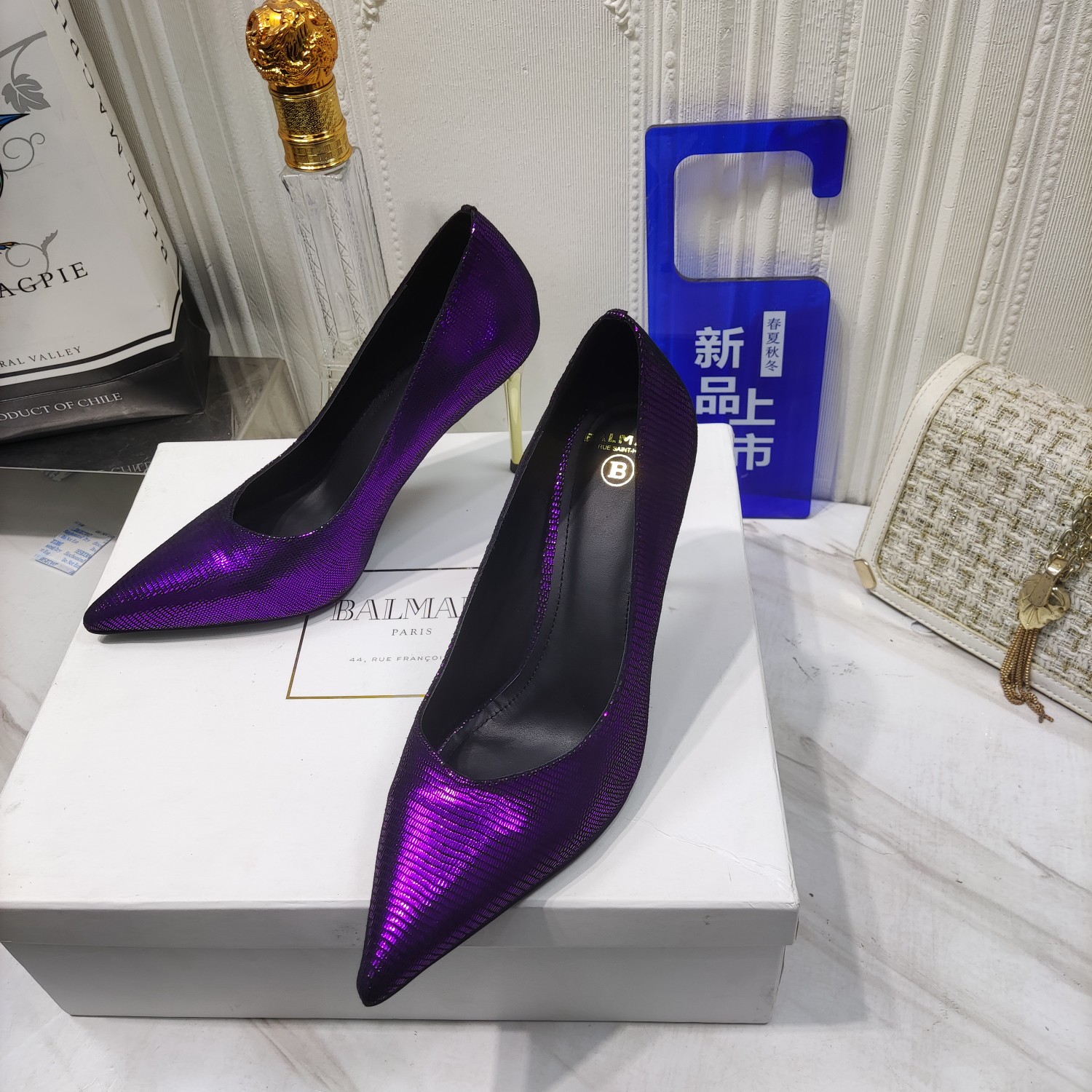 “Bal*ain’s Spring 2023 Collection: Luxurious High Heels and Single Shoes Overview” - 图片 2