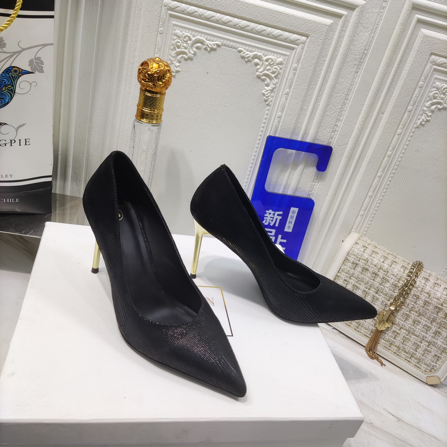“Zenium’s High-Quality Spring 2023 Shoes: 775M Bal*ain Heels & Singles”