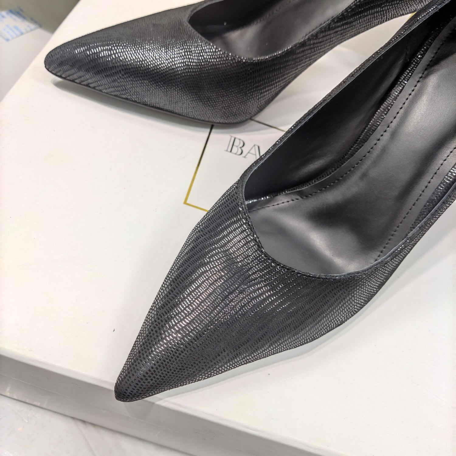 “Zenium’s High-Quality Spring 2023 Shoes: 775M Bal*ain Heels & Singles” - 图片 3