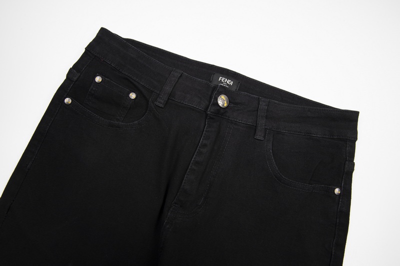 2022 Classic Two-Colour Jeans with Water-Washed Finish and Japanese Embroidery - 图片 4