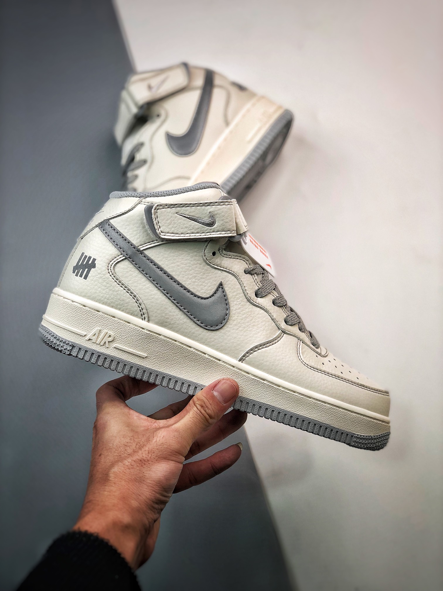 260 Air Force 1 '07 Mid 五道杠白灰反光AO6617-306