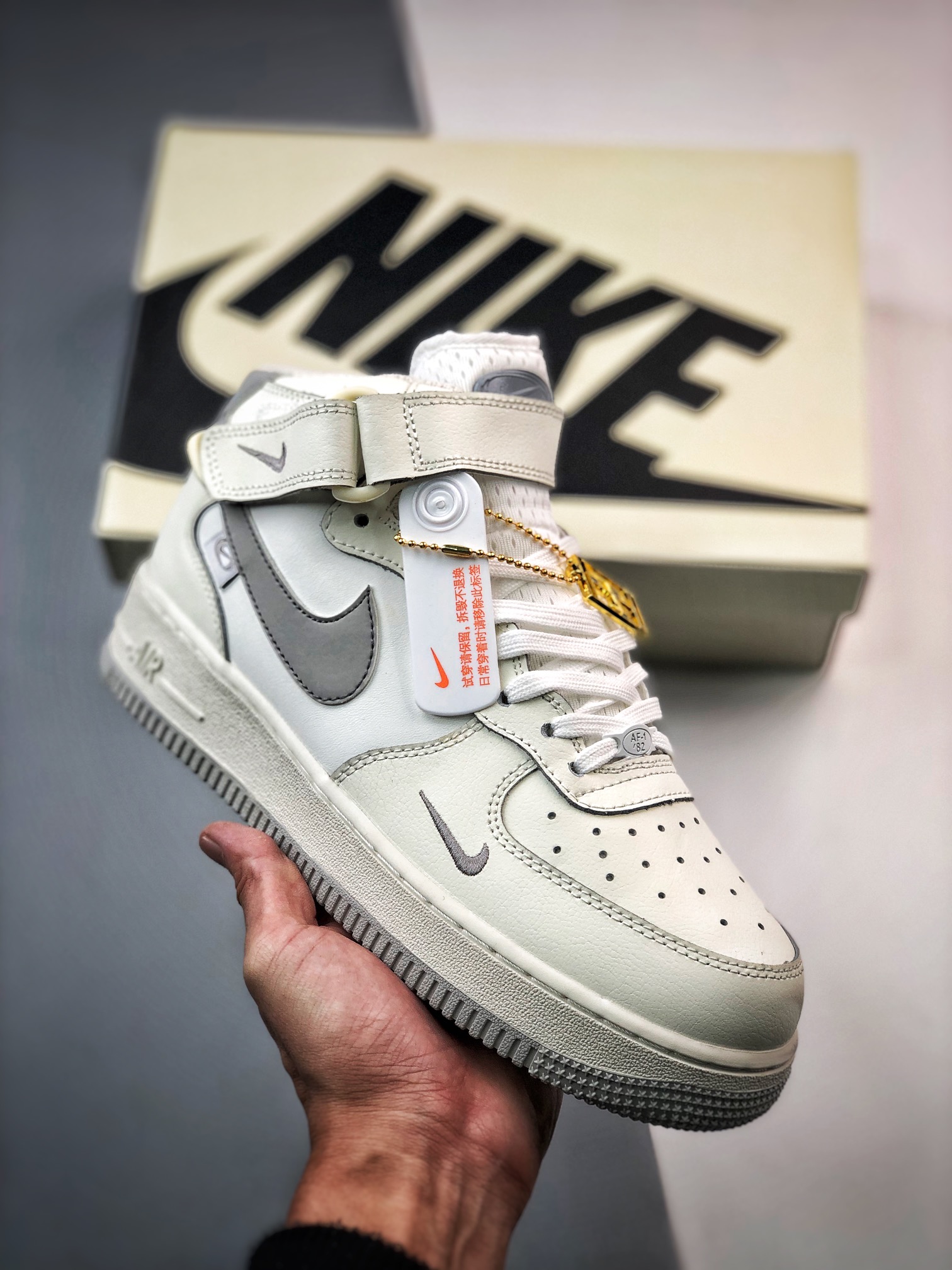 260 Air Force 1 '07 Mid 40周年银雪灰FB1869-011