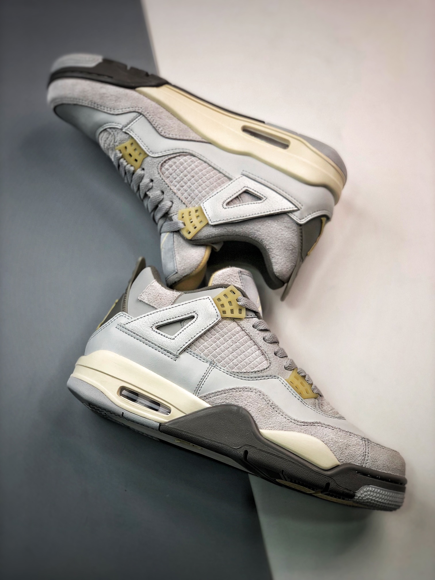 300 Air Jordan 4 Retro SE “Craft” 灰兔子配色DV3742-021