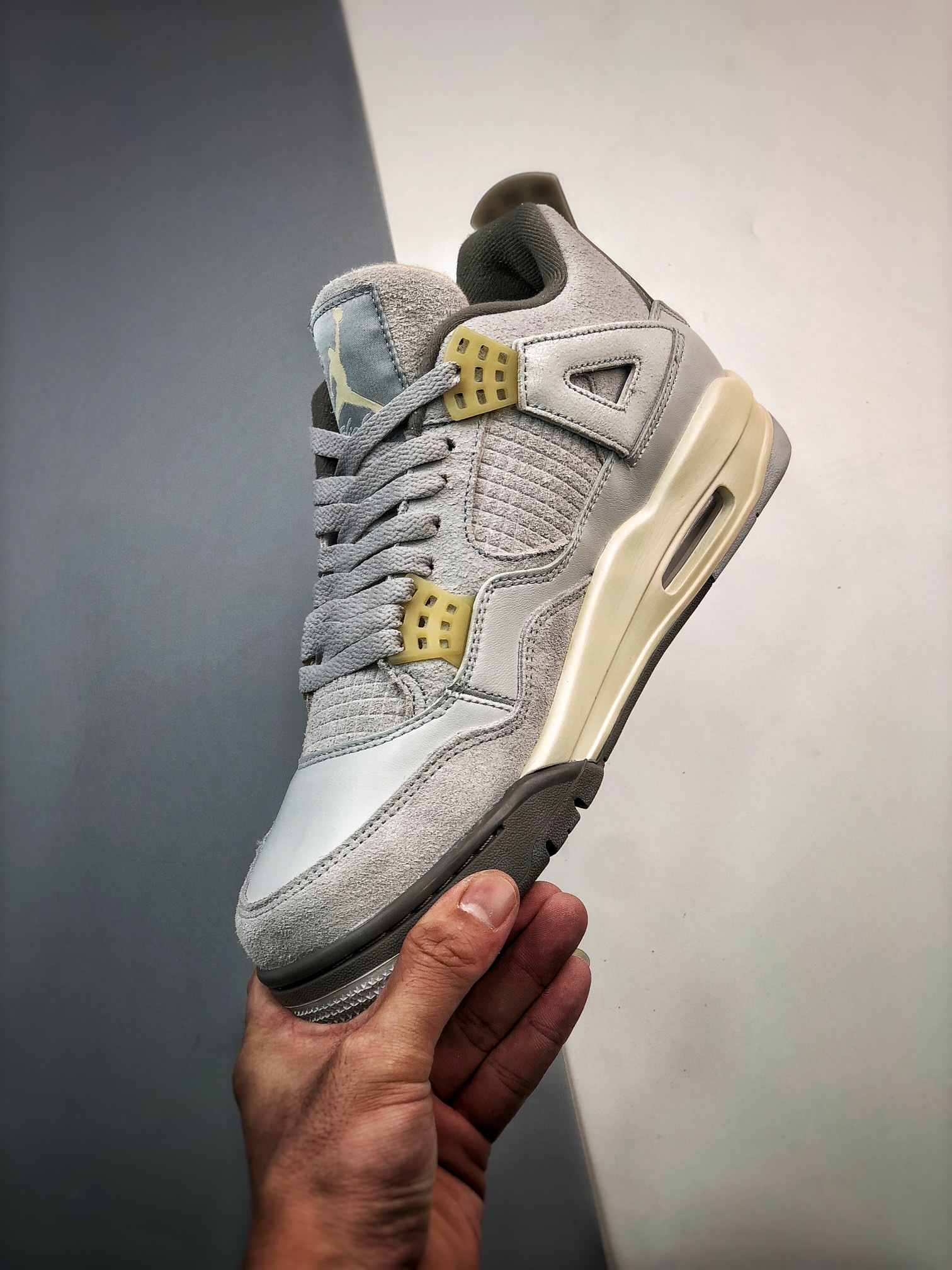 300 Air Jordan 4 Retro SE “Craft” 灰兔子配色DV3742-021