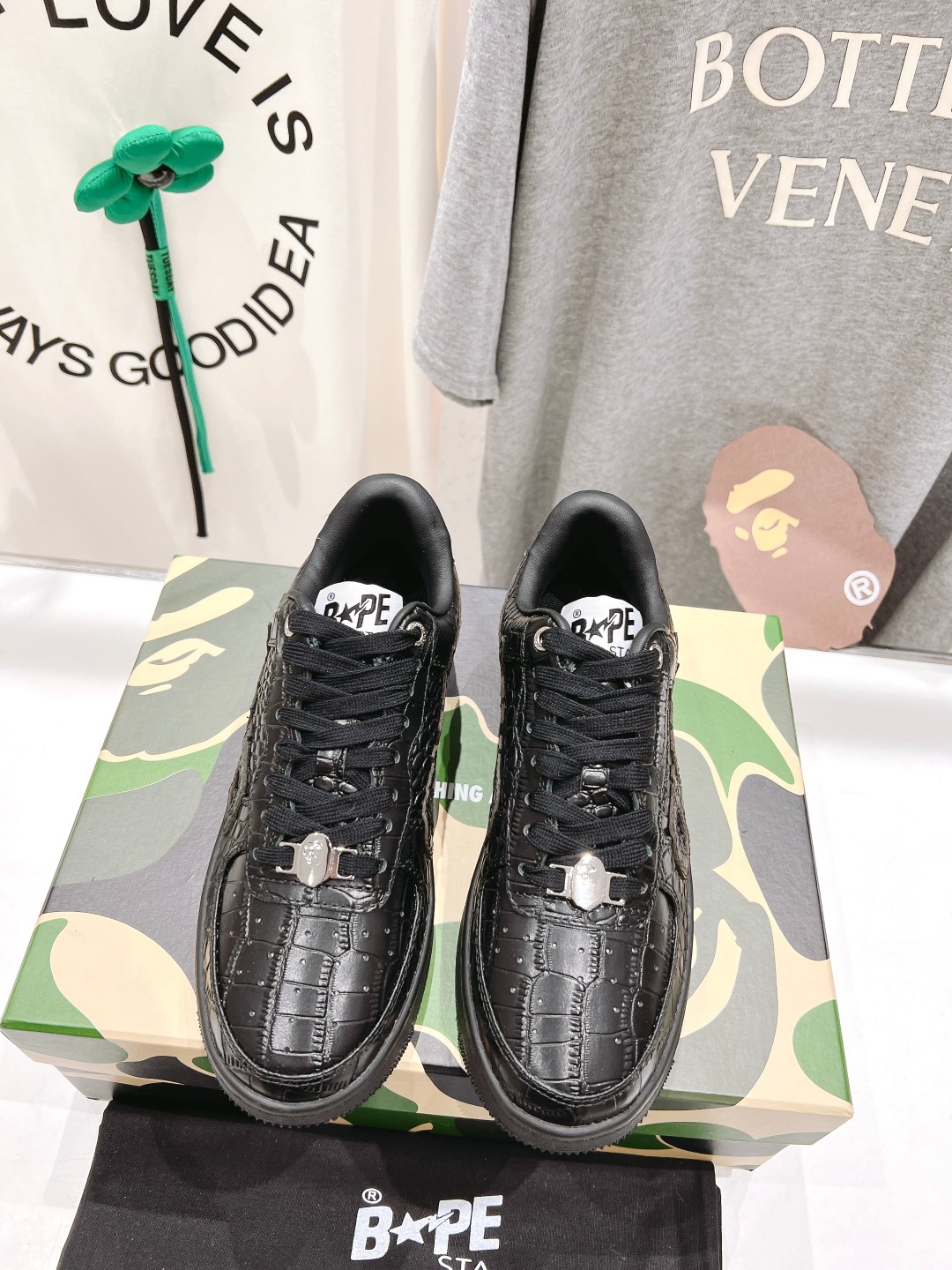 2023 BAPE STA Sneakers: High-End Men’s Size 10, Hot Couple’s Shoes.