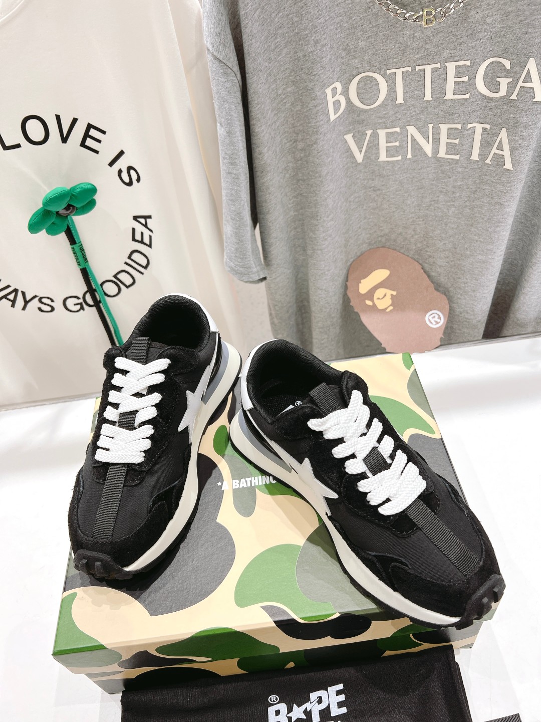 2023 BAPE STA Sneakers: High-End Version of Classic Model with Unique Designs - 图片 2