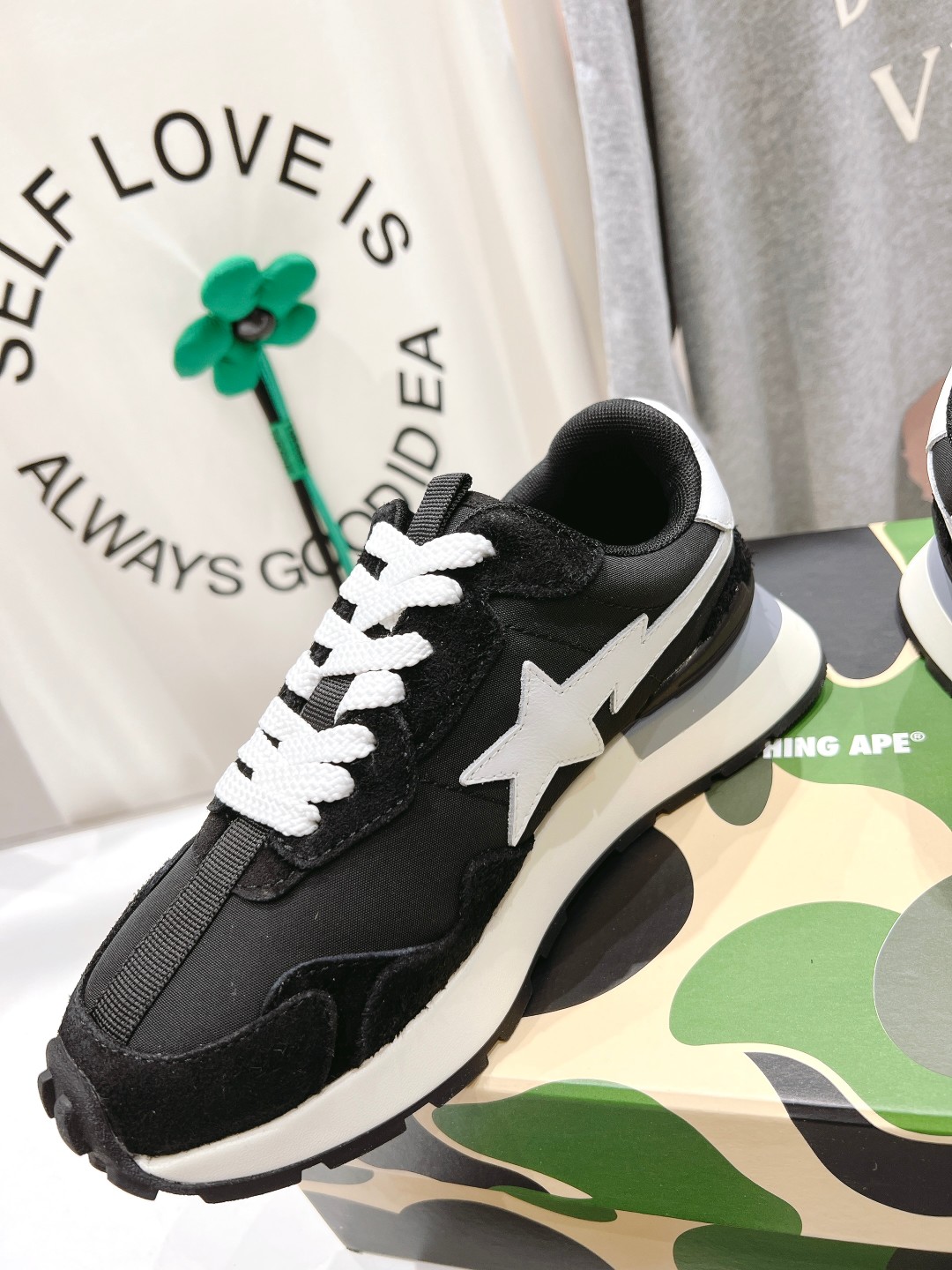 2023 BAPE STA Sneakers: High-End Version of Classic Model with Unique Designs - 图片 5