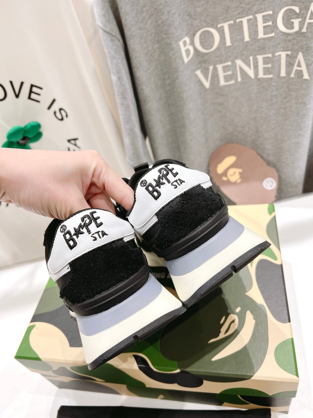 2023 BAPE STA Sneakers: High-End Version of Classic Model with Unique Designs - 图片 6