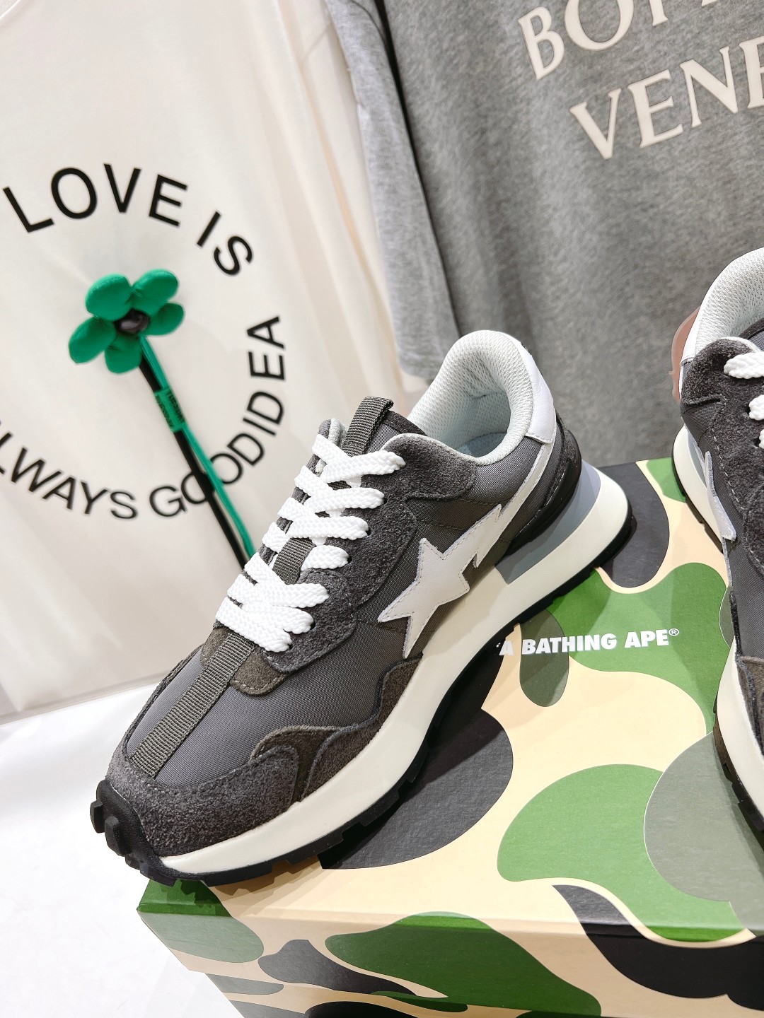 2023 BAPE STA Sneakers: High-End Version of 700, Classic Model with Great Colors - 图片 5