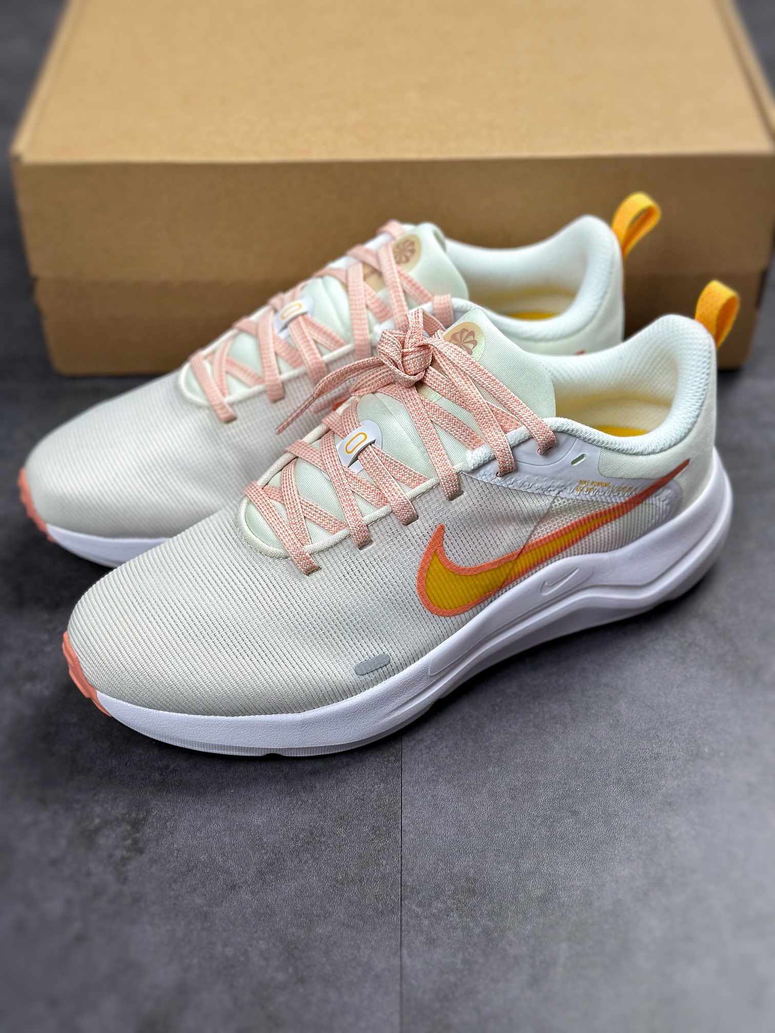 160 NIKe Downshifter 12 网面超轻透气跑步鞋DD9294-101